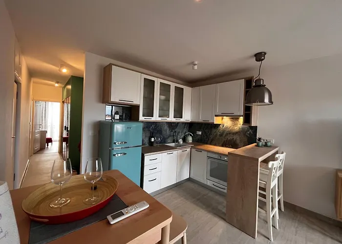 アパート Nona Celina